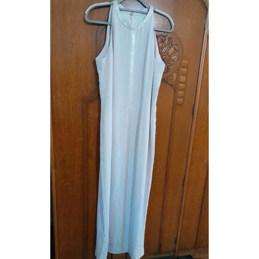 Vintage Daymor Mercedes Ferreira Size 14 Ivory Gown With Beaded Accents. B4
